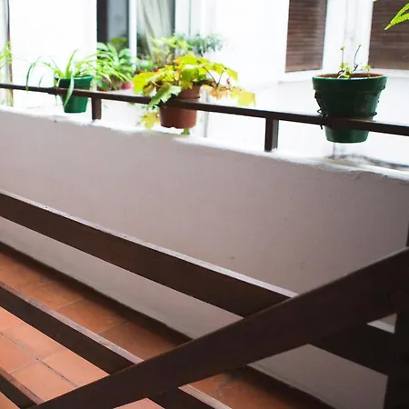 Amor, Emocion Y Mas, Autentico Centrico Climatizado,con Wifi, Cercano A La Catedral Y Estaciones *