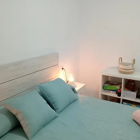 Amor, Emocion Y Mas, Autentico Centrico Climatizado,con Wifi, Cercano A La Catedral Y Estaciones